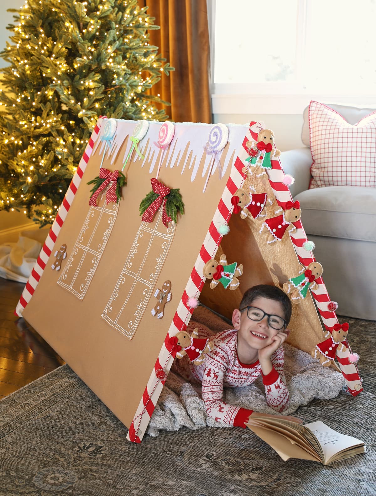 DIY gingerbread house play tent